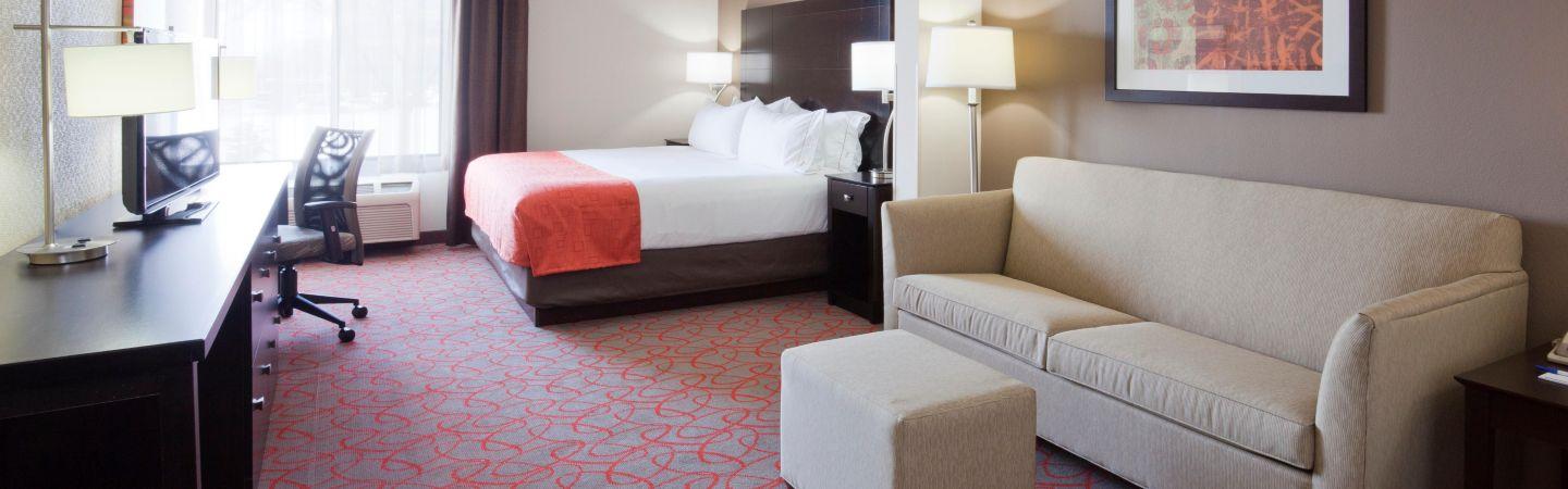 Holiday Inn Express & Suites Bloomington West By Ihg Екстериор снимка