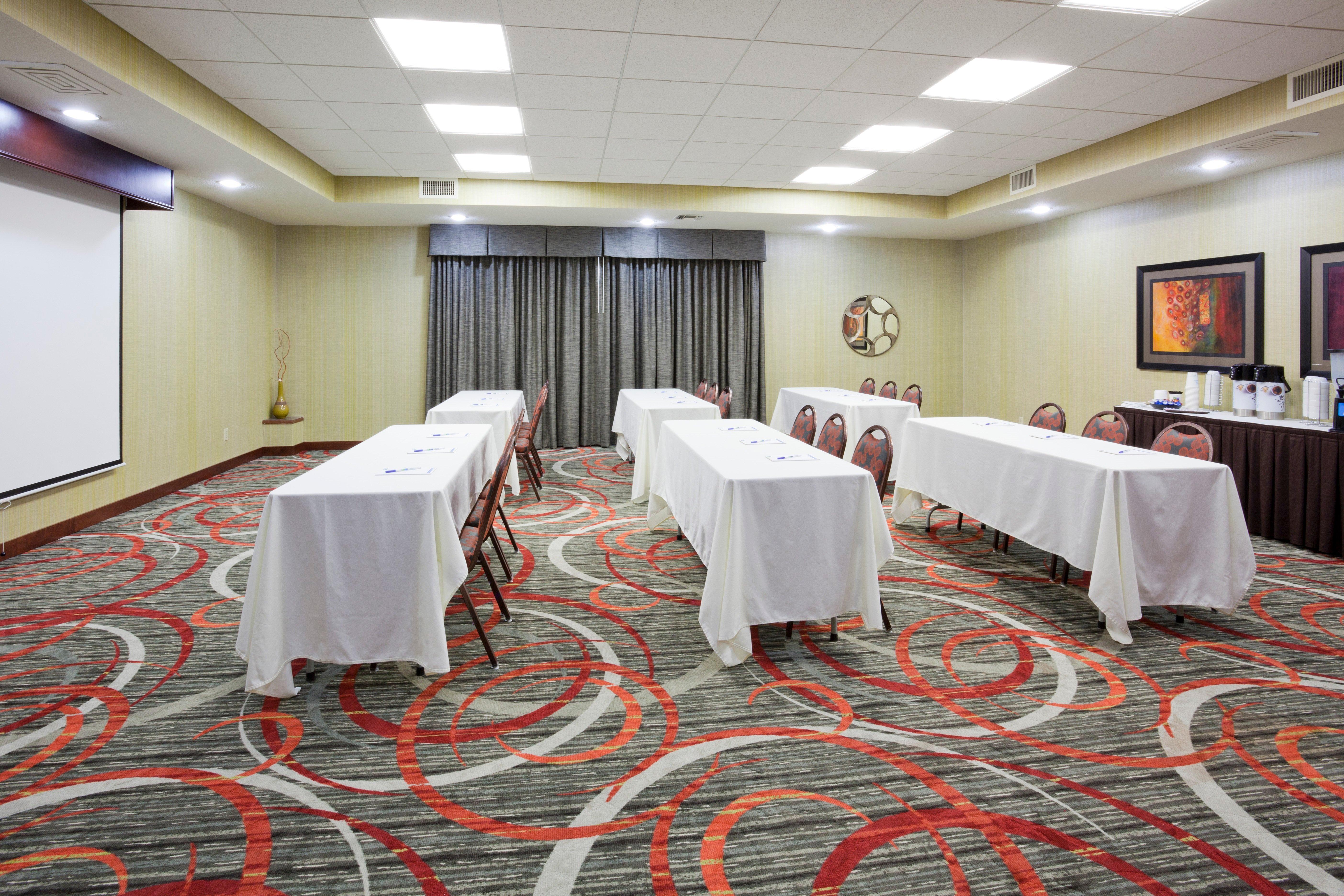 Holiday Inn Express & Suites Bloomington West By Ihg Екстериор снимка