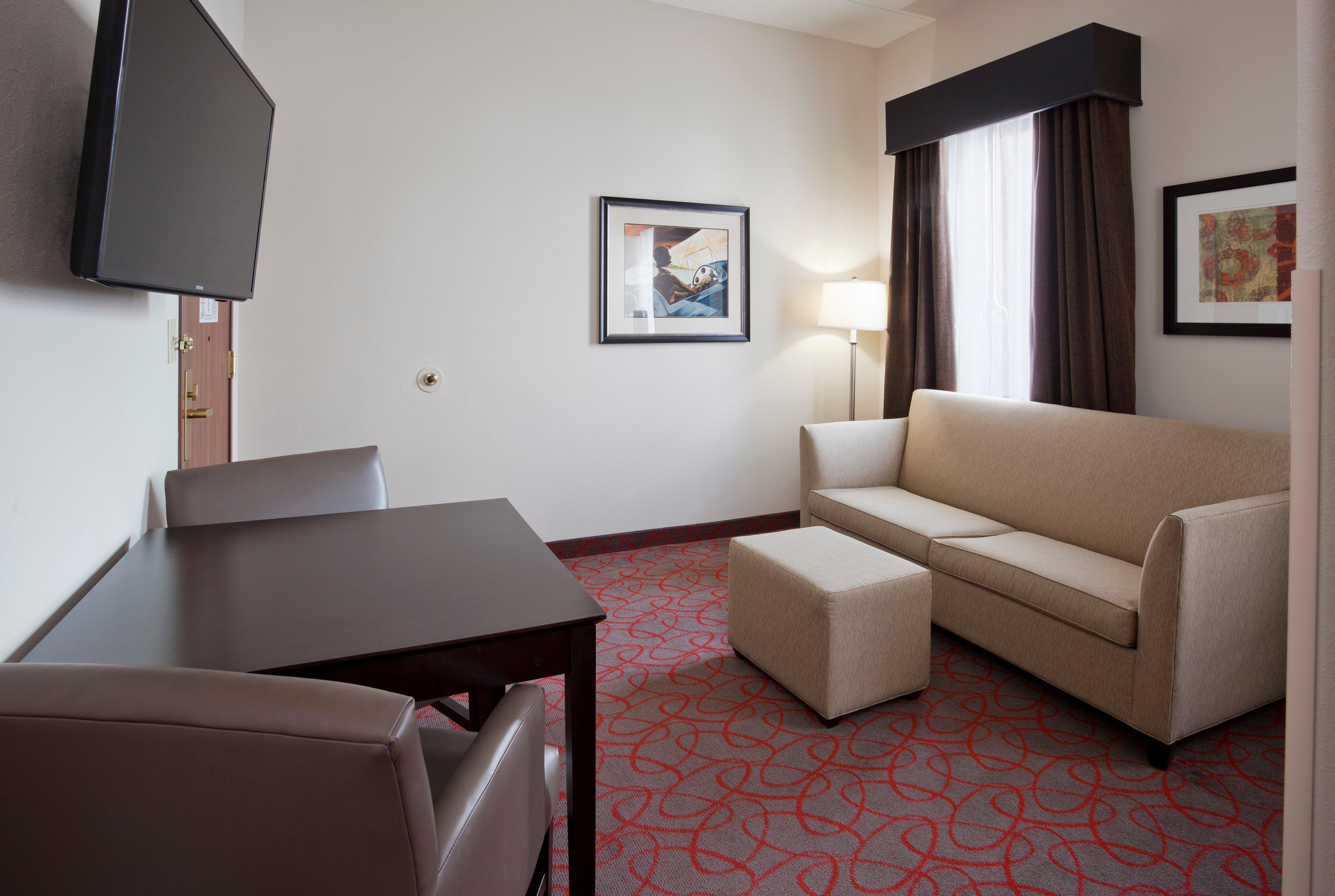 Holiday Inn Express & Suites Bloomington West By Ihg Екстериор снимка