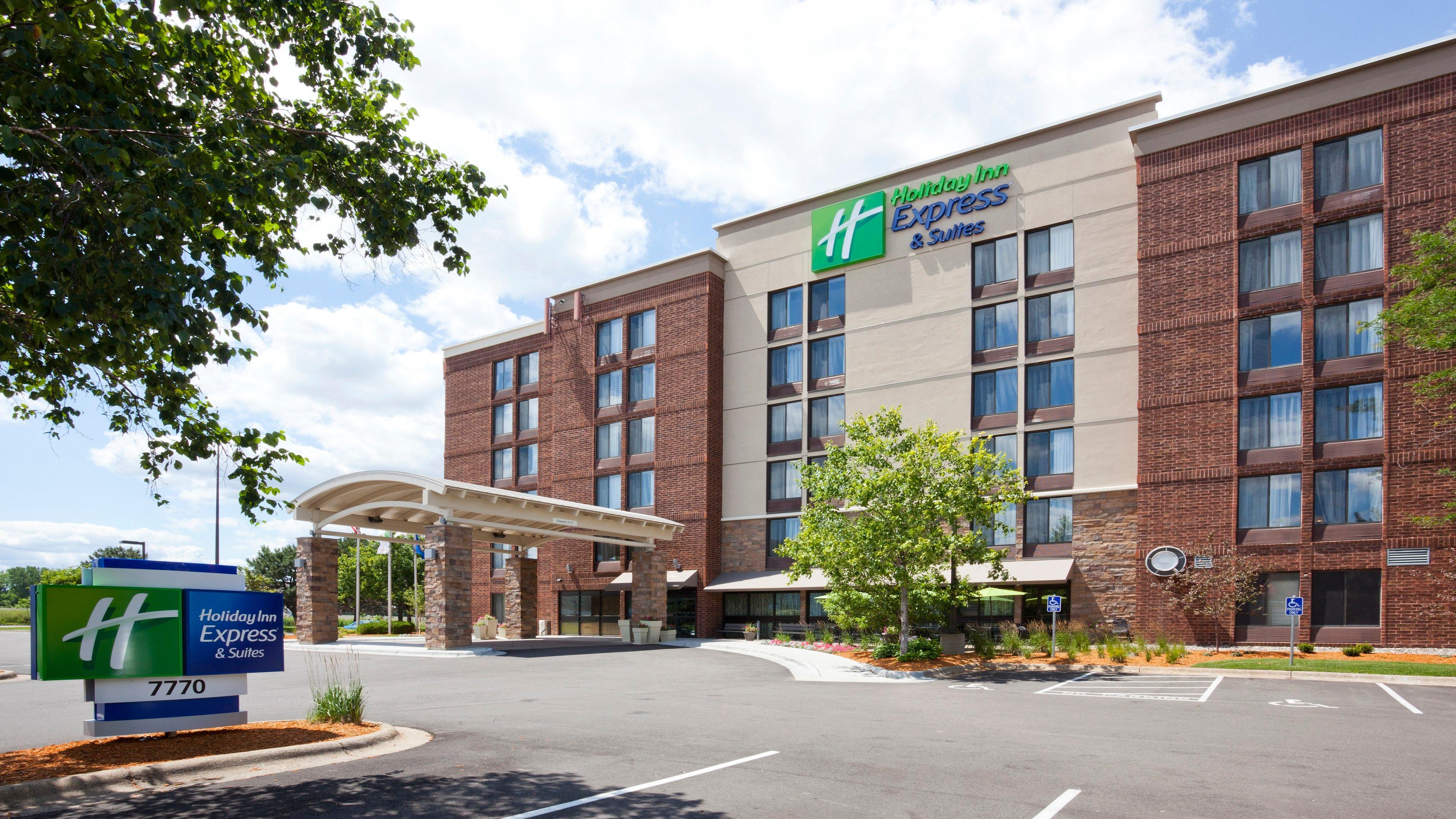 Holiday Inn Express & Suites Bloomington West By Ihg Екстериор снимка
